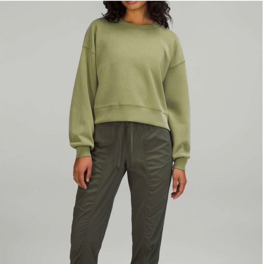 Lululemon Green Perfectly Oversized Cropped Crew Softstreme Sweatshirt Size 20
